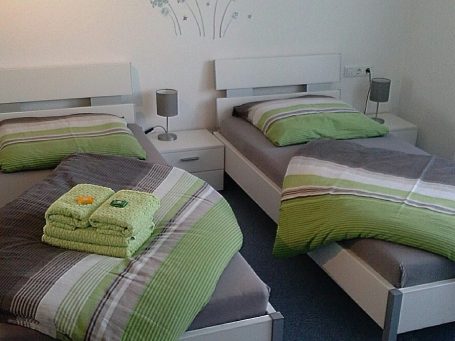 Auf Wunsch stellen wir die Betten auch einzeln.